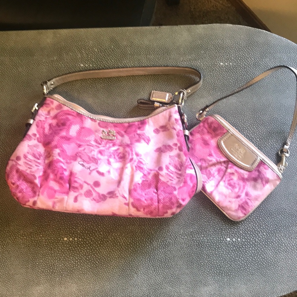 Coach Tote With Coin Purse - Pink roses
